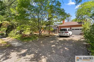 88 Tall Oaks Dr, East Brunswick Township, NJ 08816 - Photo 2