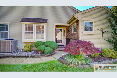 23 Bedfordshire Drive, Monroe Township, NJ 08831 - Photo 2