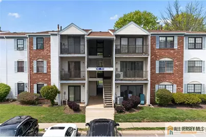 343 Lancaster Court #2343, Piscataway Township, NJ 08854 - Photo 2