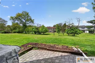 343 Lancaster Ct, Piscataway Township, NJ 08854 - Photo 18