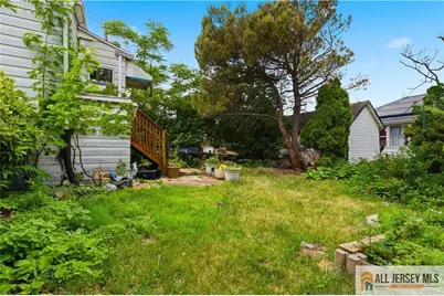 131 Jones Avenue, New Brunswick, NJ 08901 - Photo 16