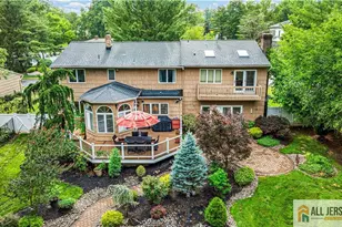 6 Limoli Ct, Edison, NJ 08820 - Photo 2