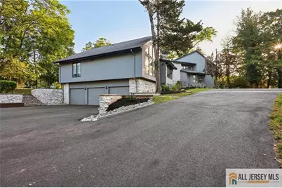 46 Calvert Avenue, Edison, NJ 08820 - Photo 2