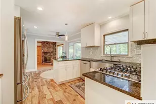 8 Willis Ct, East Brunswick Township, NJ 08816 - Photo 8
