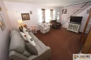 22 Lowell St, Iselin, NJ 08830 - Photo 6