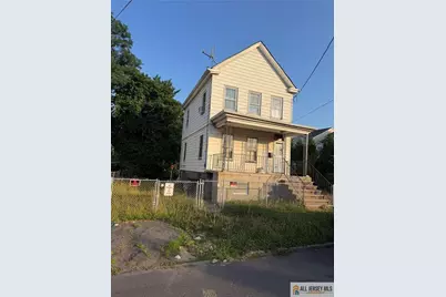 549 Hartford Street, Perth Amboy, NJ 08861 - Photo 2