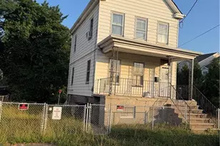 549 Hartford St, Perth Amboy, NJ 08861 - Photo 2