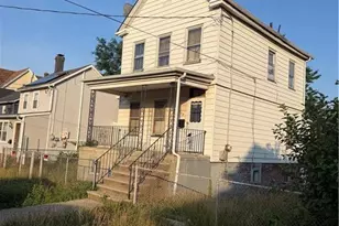 549 Hartford St, Perth Amboy, NJ 08861 - Photo 1