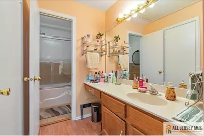 73 Malibu Drive, Eatontown, NJ 07724 - Photo 24