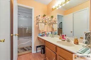 73 Malibu Dr, Eatontown, NJ 07724 - Photo 24