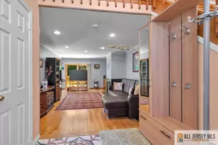 73 Malibu Dr, Eatontown, NJ 07724 - Photo 10