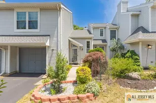 73 Malibu Dr, Eatontown, NJ 07724 - Photo 30