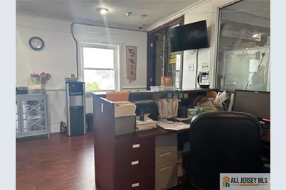 226 US 1 Highway, Edison, NJ 08817 - Photo 14