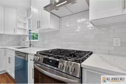 415 Elwood Street, Piscataway Township, NJ 08854 - Photo 30