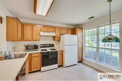 33 Tall Oaks Court, Old Bridge Township, NJ 08857 - Photo 2