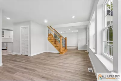 101 Saint Stephens Avenue, Woodbridge Township, NJ 08832 - Photo 6