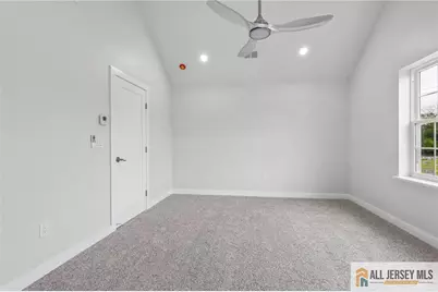 101 Saint Stephens Avenue, Woodbridge Township, NJ 08832 - Photo 12