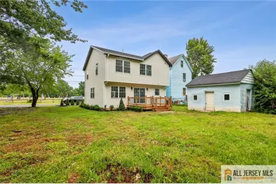 101 Saint Stephens Avenue, Woodbridge Township, NJ 08832 - Photo 24