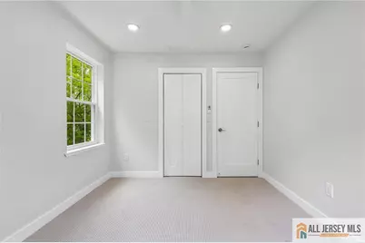 101 Saint Stephens Avenue, Woodbridge Township, NJ 08832 - Photo 20