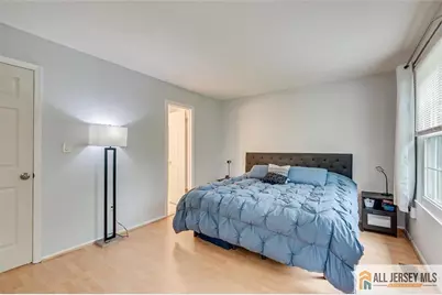 19 Folkstone Court, North Brunswick Township, NJ 08902 - Photo 12