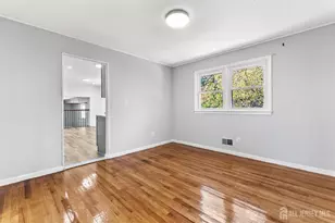 14 Mayling Ct, Edison, NJ 08837 - Photo 10