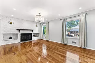 14 Mayling Ct, Edison, NJ 08837 - Photo 8