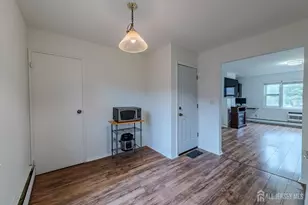 72 Fox Rd, Edison, NJ 08817 - Photo 10