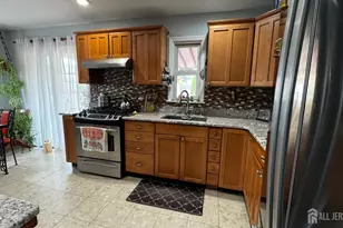 73 Hagaman St, Carteret, NJ 07008 - Photo 4