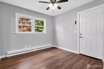 368-370 Voorhees Avenue #370, Middlesex, NJ 08846 - Photo 18