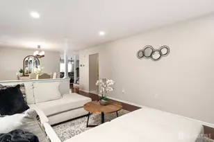 604 Crest Stone Cir, South Brunswick Township, NJ 08540 - Photo 6