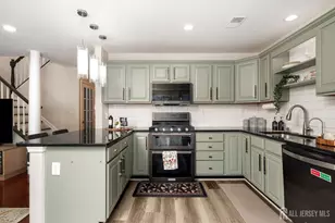 604 Crest Stone Cir, South Brunswick Township, NJ 08540 - Photo 12