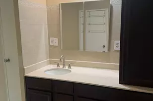 652 Holly Ln, North Brunswick Township, NJ 08902 - Photo 32