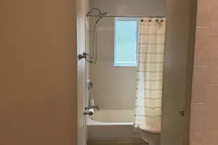 652 Holly Ln, North Brunswick Township, NJ 08902 - Photo 34