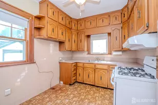 215 New York Ave, New Brunswick, NJ 08901 - Photo 14