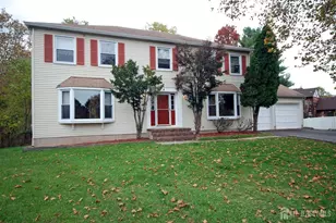 6 Heather Ln, Middlesex, NJ 08846 - Photo 2