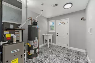 614 Remsen Ave, North Brunswick Township, NJ 08902 - Photo 22