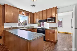 43 Highland St, East Brunswick Township, NJ 08816 - Photo 4