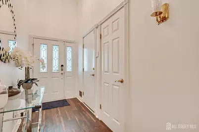 162 Coppertree Court, Edison, NJ 08820 - Photo 2