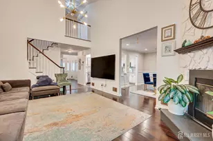 162 Coppertree Ct, Edison, NJ 08820 - Photo 4