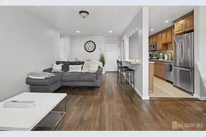 300 W Munsell Avenue W #CC5, Linden, NJ 07036 - Photo 6