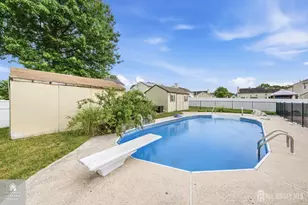 1316 Sassafras Ln, Monroe, NJ 08094 - Photo 2