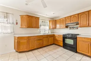 44 Garfield Pl, Sayreville, NJ 08859 - Photo 10