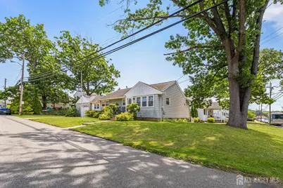 44 Garfield Place, Sayreville, NJ 08859 - Photo 2