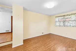 44 Garfield Pl, Sayreville, NJ 08859 - Photo 14