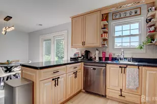 62 Jefferson Dr, Spotswood, NJ 08884 - Photo 10