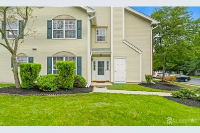 32 Cabot Way, Franklin Township, NJ 08823 - Photo 1