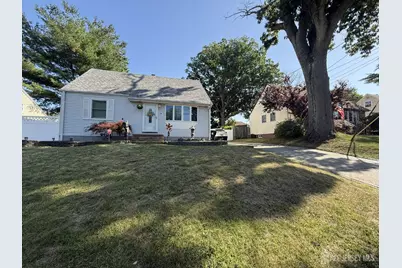 39 Stratford Road, East Brunswick Township, NJ 08816 - Photo 1