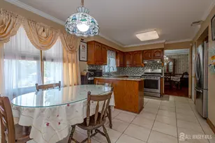 9 Salem St, Piscataway Township, NJ 08854 - Photo 8