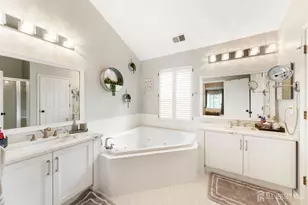 101 S Branch Dr, Readington, NJ 8889 - Photo 8