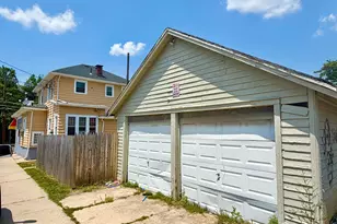 612 Livingston Ave, North Brunswick Township, NJ 08902 - Photo 6